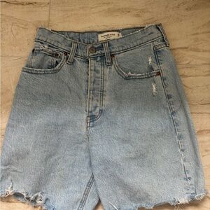 Women's A&F The 7” Dad Short High Rise Short